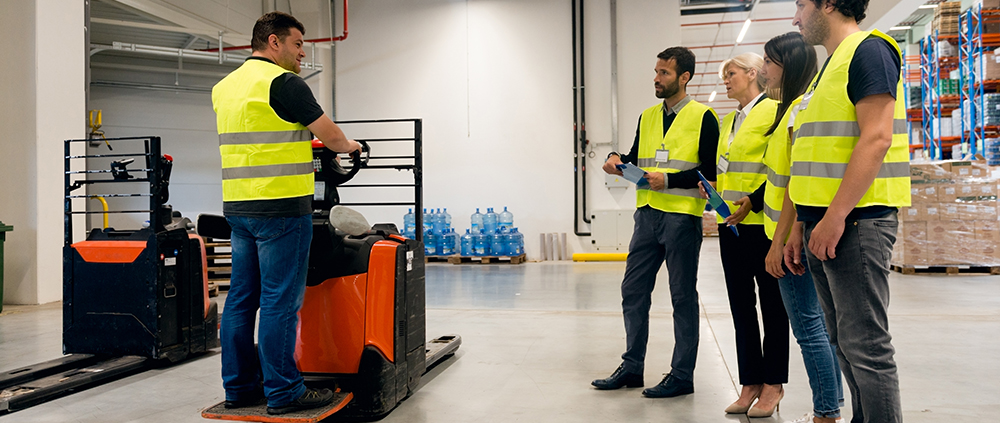 Training on the use of forklift trucks
